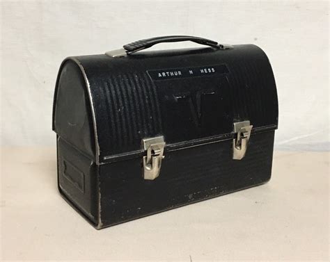 Black Metal Dome Lunchbox 